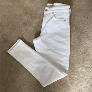 Universal thread high-waisted Jeans